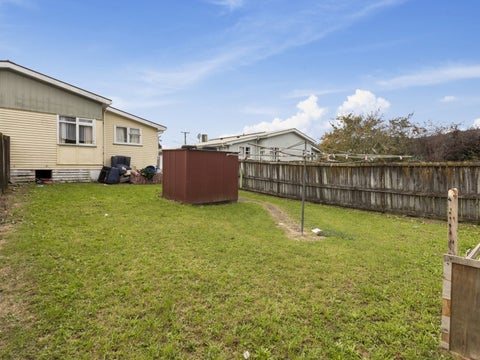 2/33 Hanson Grove, Stokes Valley, Lower Hutt