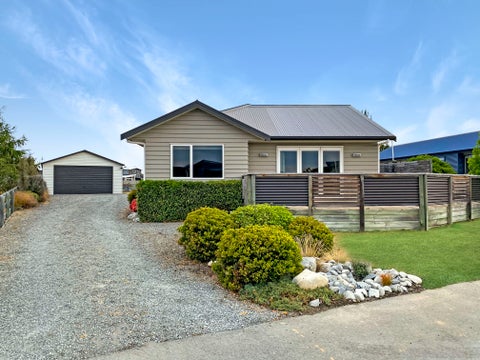 3 Rhoboro Road, Twizel
