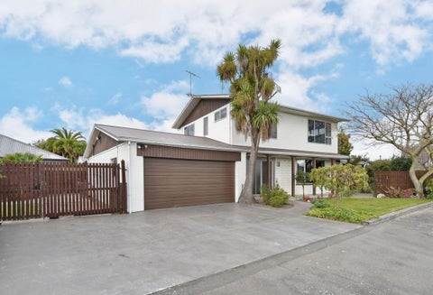 85 Daniels Road, Redwood, Christchurch