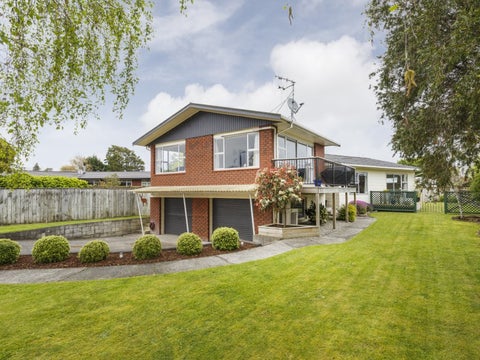 7 Terry Crescent, Milson, Palmerston North