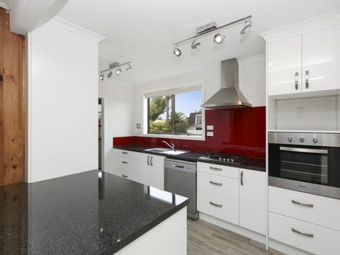 77 Cressida Avenue, Stratford