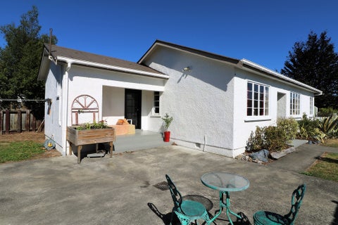23 Garrison Street, Carterton