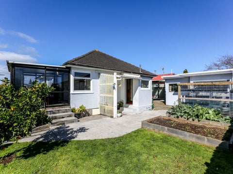 10 High Street West, Waitara, Waitara