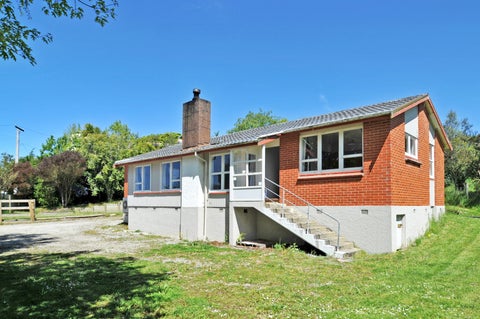 240 Main Road, Waikouaiti, Waikouaiti