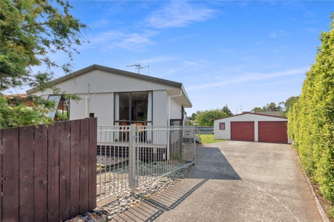 64 Garland Drive, St Andrews, Hamilton