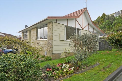 9B TE KITEROA GR, CHURTON PARK, WELLINGTON
