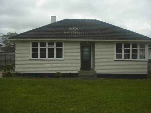 45 Kittyhawk Row, Bulls