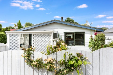 8 Greenfield Close, Waiuku, Waiuku