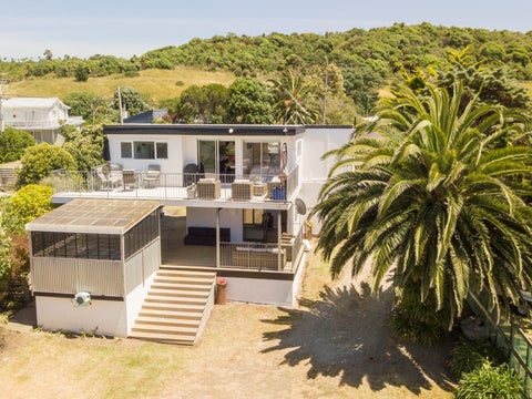 57 Pinedale Crescent, Riversdale Beach