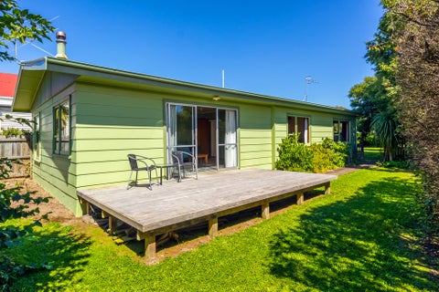 12 Elworthy Street, Pareora