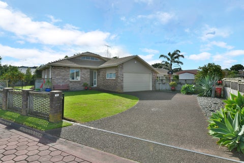 11 Lakeside Drive, Orewa, Orewa