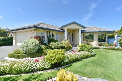 90 Willowview Drive, Redwood, Christchurch