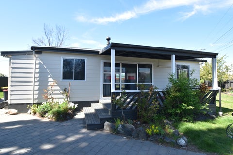 16 Mackenzie Drive, Twizel