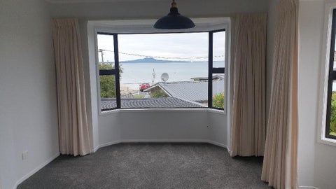 2/30 Manly Esplanade, Browns Bay, Auckland