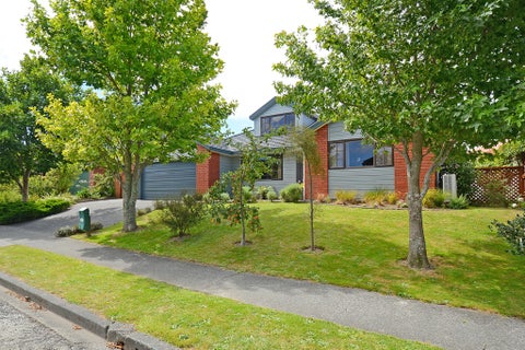 3 Kingfisher Close, Brown Owl, Upper Hutt