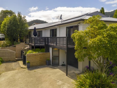 20 Hookway Grove, Paraparaumu