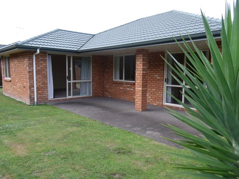 16 Mickelson Avenue, Rototuna, Hamilton