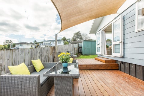 2/73 Hellyers Street, Birkdale, Auckland
