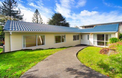 38 Girrahween Drive, Totara Vale, Auckland