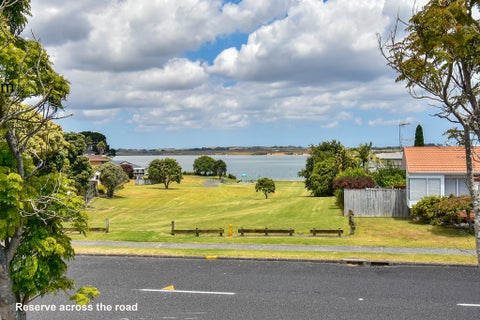 193 Carnoustie Drive, Wattle Downs, Auckland
