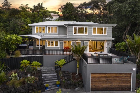 52 Derwent Crescent, Titirangi, Auckland