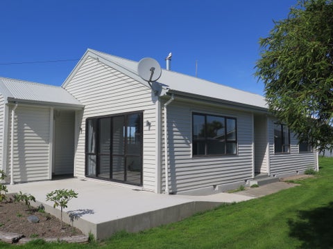 21 Queen Street, Pareora