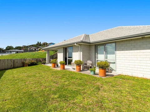 8 Greenvale Place, Welcome Bay, Tauranga