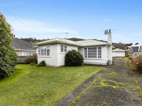 95 Hine Road, Wainuiomata, Lower Hutt