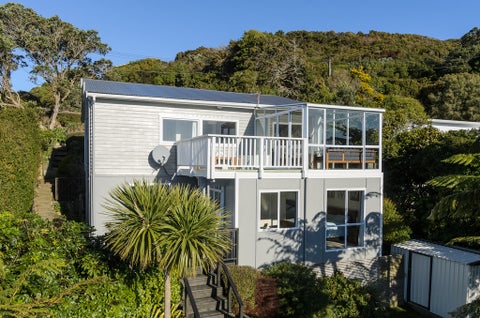14 Wrights Hill Road, Karori, Wellington