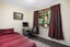 8 Woodstock Terrace, Tawa, Wellington - Carousel 10