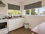 1/24 Knights Road, Rothesay Bay, Auckland - Carousel 4
