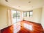 15 Lake Road, Northcote, Auckland - Carousel 6