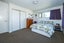 16 Oak Street, Orari - Carousel 12