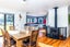 16 Oak Street, Orari - Carousel 7
