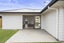 2/7 Fenwick Crescent, Hillcrest, Hamilton - Carousel 2