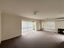 2/1 Sylvan Park Avenue, Milford, Auckland - Carousel 3