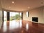 16 McFetridge Place, Hillcrest, Auckland - Carousel 4