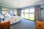 16 Oak Street, Orari - Carousel 9