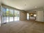 2 Datura Place, Sunnynook, Auckland - Carousel 3