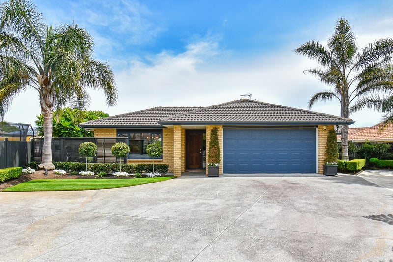 80 Lothian Brae, Wattle Downs, Auckland - Carousel 2