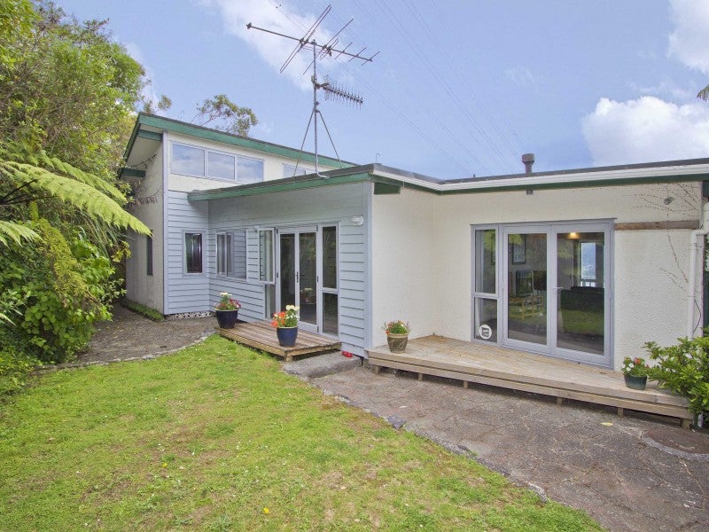135 Tirohanga Road, Tirohanga, Lower Hutt - Carousel 20