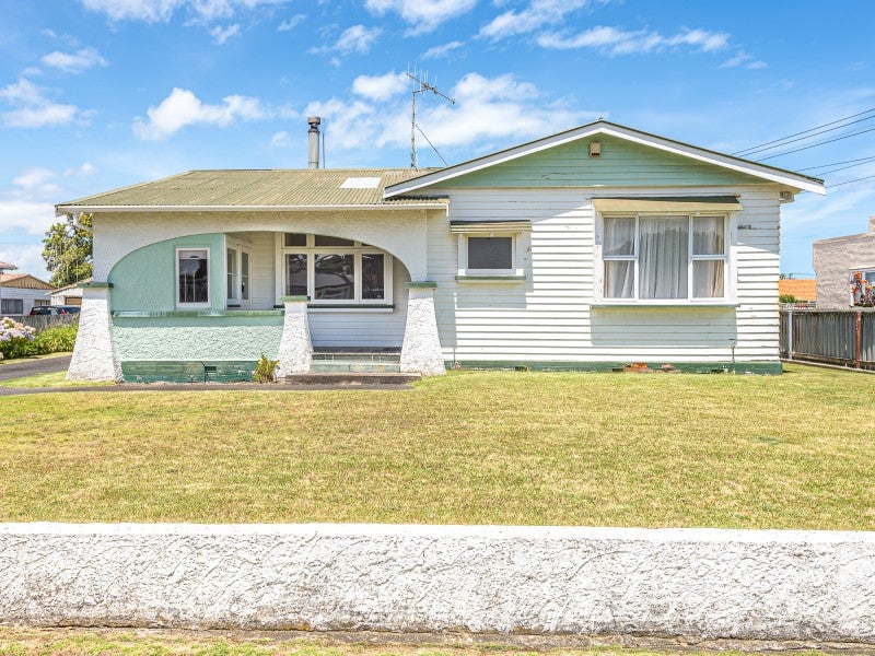 3 Duigan Street, Gonville, Whanganui - Carousel 1