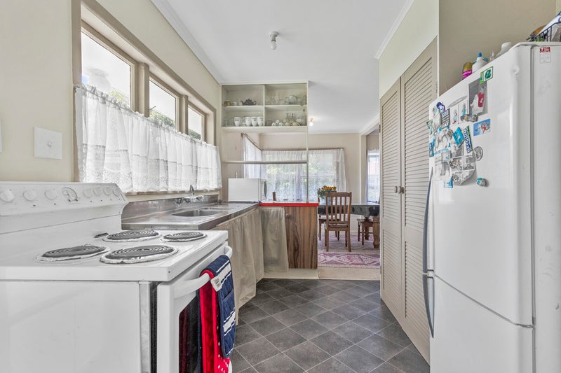 21 Crown Crescent, Otara, Auckland - Carousel 2