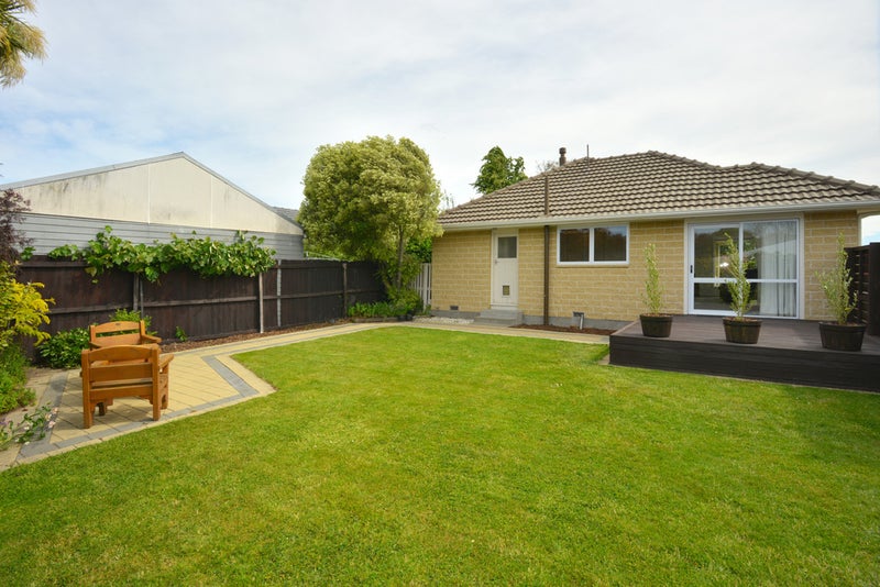 8 Harling Avenue, Hillmorton, Christchurch - Carousel 2