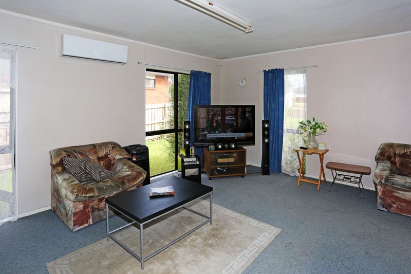 5 Janese Place, Weymouth, Auckland - Carousel 2