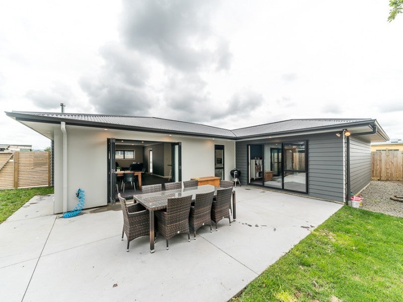 3A McGregor Street, Milson, Palmerston North - Carousel 21