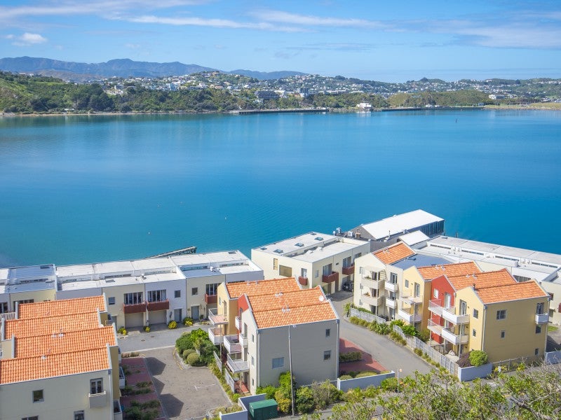 49/305 Evans Bay Parade, Hataitai, Wellington - Carousel 1