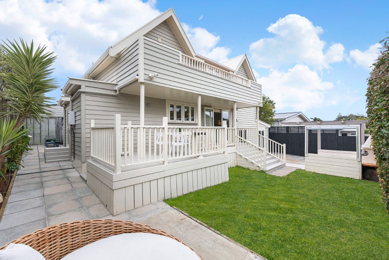 22A Wright Road, Point Chevalier, Auckland - Carousel 1