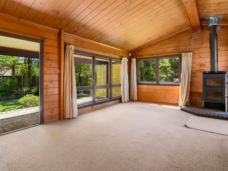 34 Werrina Crescent, Mangakakahi, Rotorua - Carousel 2