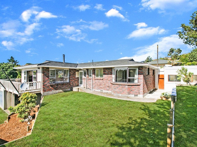 28 Moulton Street, Moturoa, New Plymouth - Carousel 1